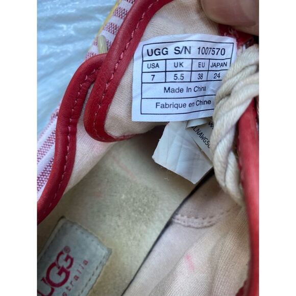 UGG® Women’s Eyan II Canvas Red Stripes Nautical Low Top Casual Shoes Sz 7 - Picture 4 of 10